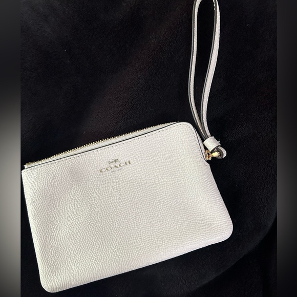 Authentic Coach Wristlet - Picture 3 of 6